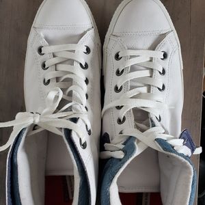 Brand new Converse